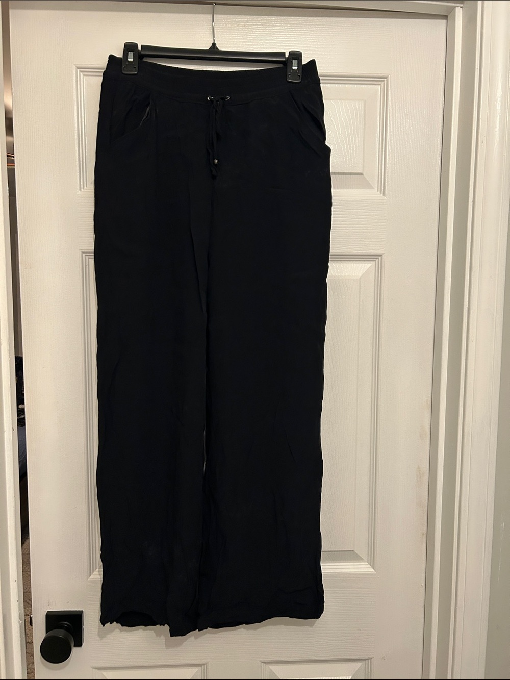 Max Studio Black Drawstring Joggers 🤍